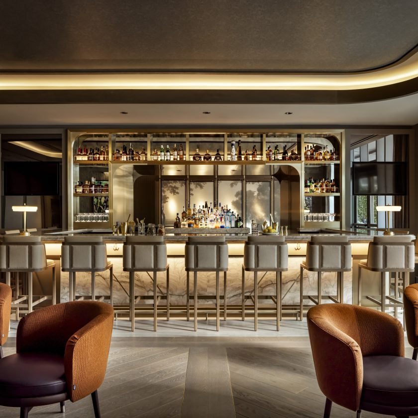 EPOCH Bar & Kitchen Terrace at The Ritz-Carlton Toronto