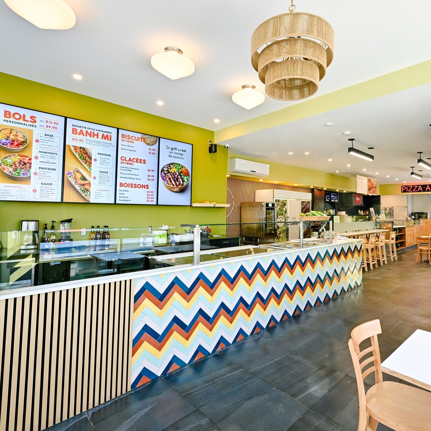 Skybird Fresh Asian Grill offers customizable grain bowls & Banh Mi sandwiches with fresh, vibrant ingredients. Now open in Pierrefonds & Jean Talon, Montreal.