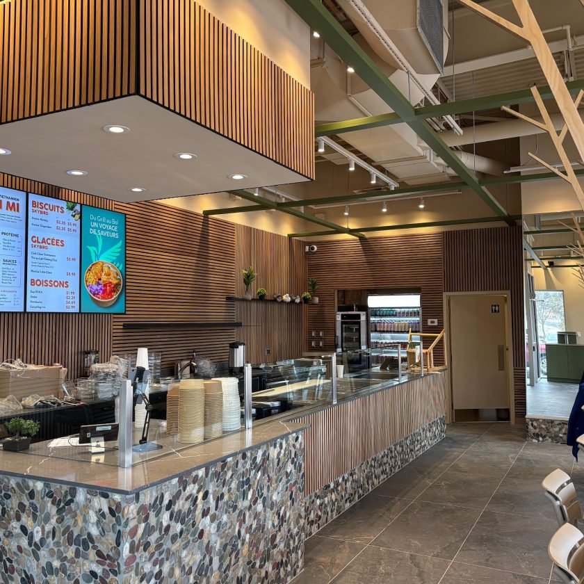 Skybird Fresh Asian Grill offers customizable grain bowls & Banh Mi sandwiches with fresh, vibrant ingredients. Now open in Pierrefonds & Jean Talon, Montreal.