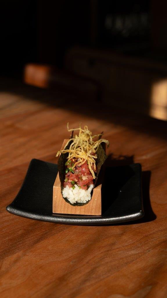Phillips Bar opens in downtown Montreal with Japanese hand rolls, maki, and hot dishes. From the team behind Jatoba, led by A5 Hospitality and Antonio Park.