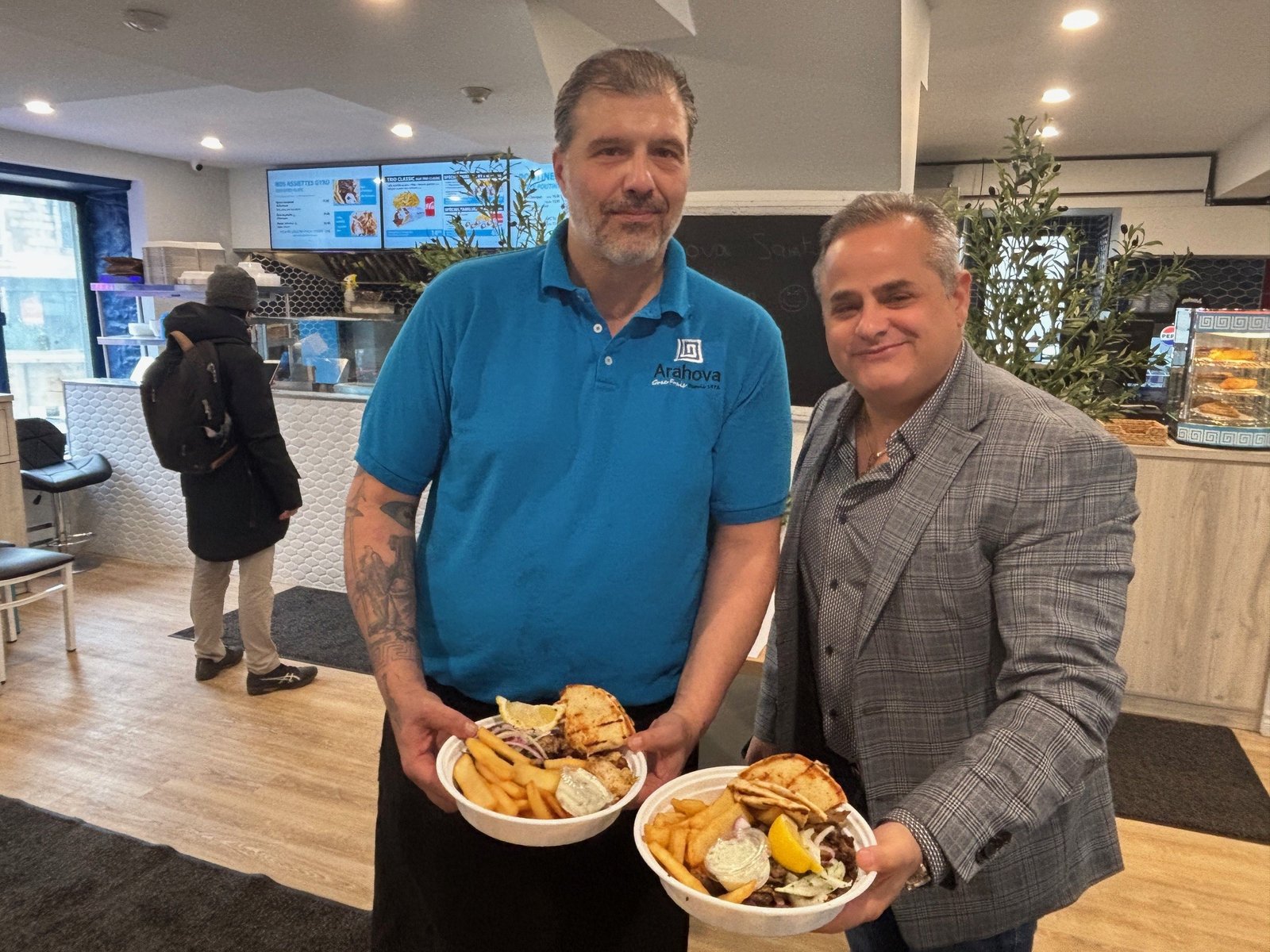 Arahova opens its 13th franchise in Montreal’s Latin Quarter. A 24/7 spot with classic Greek dishes, patio seating, take-out, and a rich legacy since 1971.