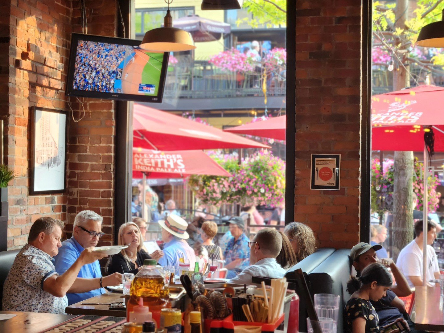 Savor Ottawa’s best pizza at The Grand Pizzeria and Bar—authentic Neapolitan pies, sustainable practices, and a rich history baked into every single bite.